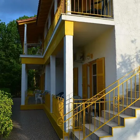 Yellow House *