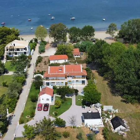 דירה Yellow House