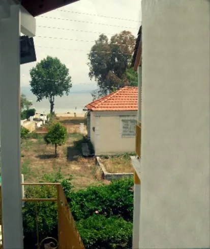 Yellow House Apartamento Kávos