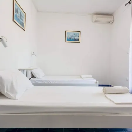 Appartement Yellow House *