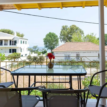 Yellow House Appartement *